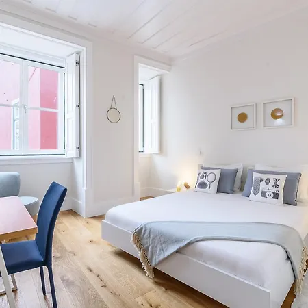High Standard Flat * Lisboa